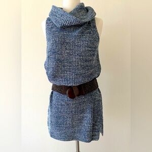 Women’s Lou & Grey Sleeveless Cowlneck Sweater in Marled Blue/Ivory, Sz. S